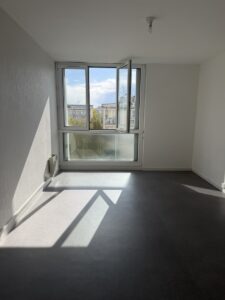 photo 00047 00068 00003 00141 8027dcda 6e14 423c 87d7 0cca6ee43840